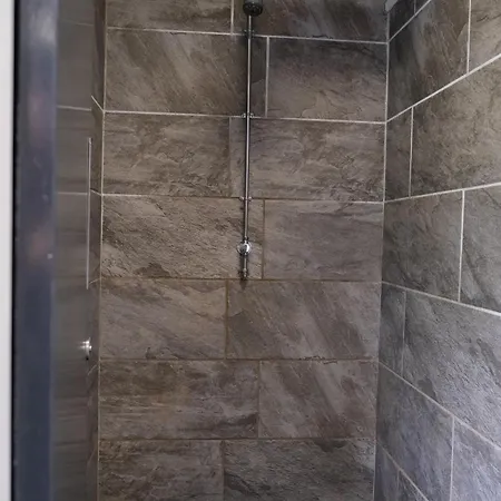 Hostel The Full Moon Backpackers *