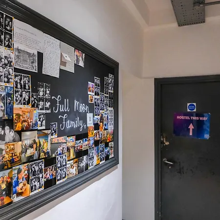 The Full Moon Backpackers Hostel Bristol