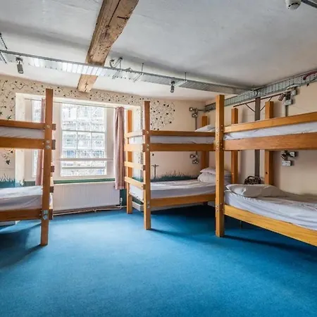 The Full Moon Backpackers