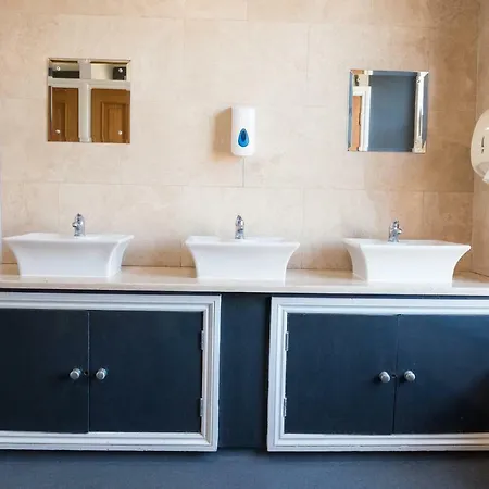 The Full Moon Backpackers *