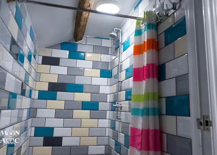 The Full Moon Backpackers *