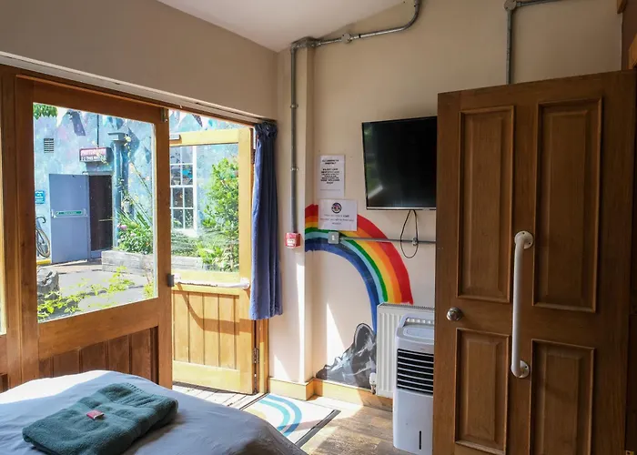 The Full Moon Backpackers Hostel