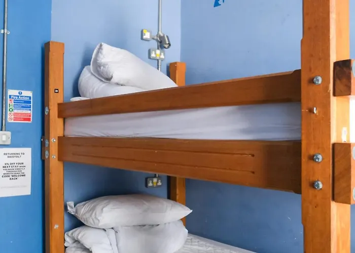 The Full Moon Backpackers