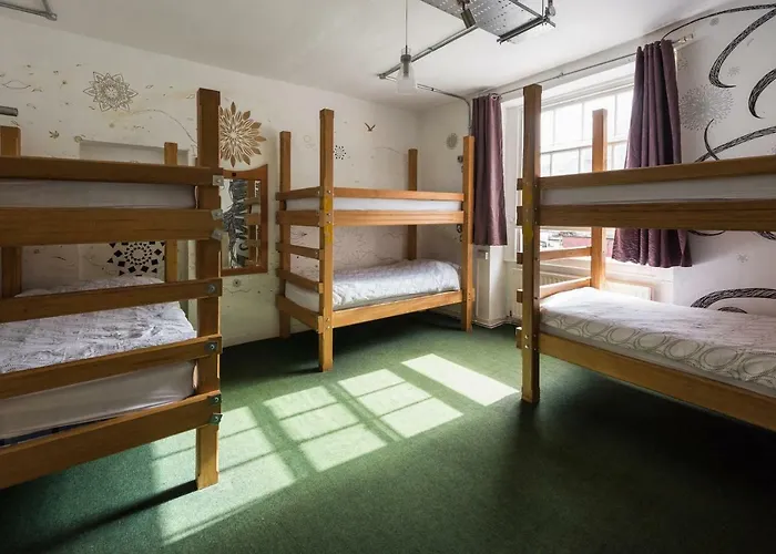 The Full Moon Backpackers * Bristol