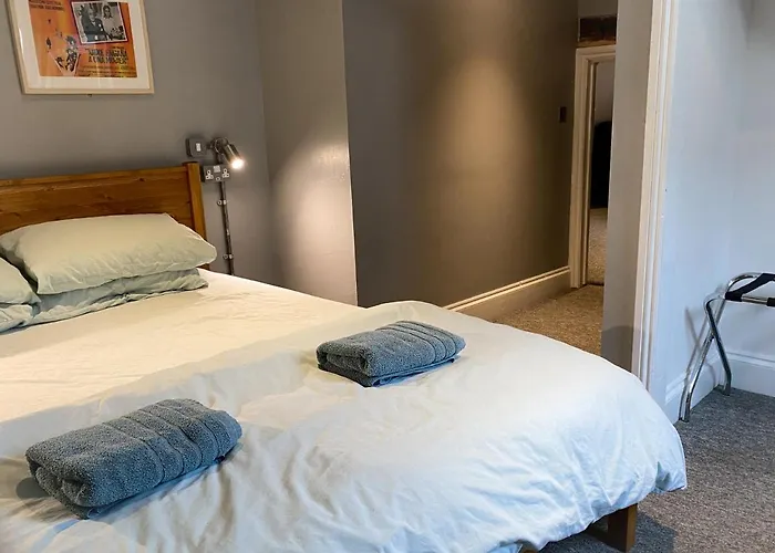 满月背包客旅馆 旅馆 *