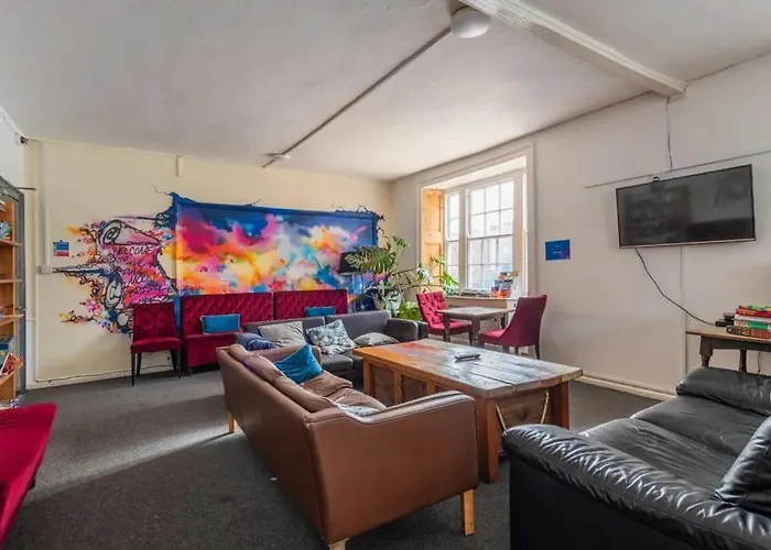 The Full Moon Backpackers *