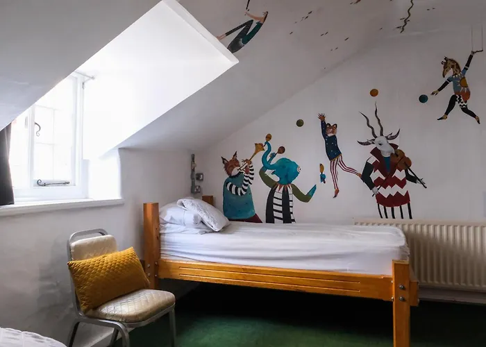 The Full Moon Backpackers Bristol